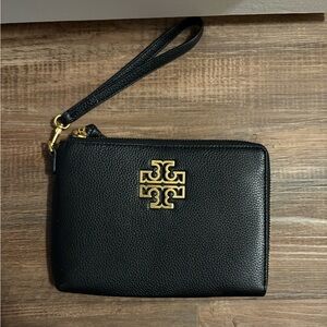 Tory Burch zipper wristlet